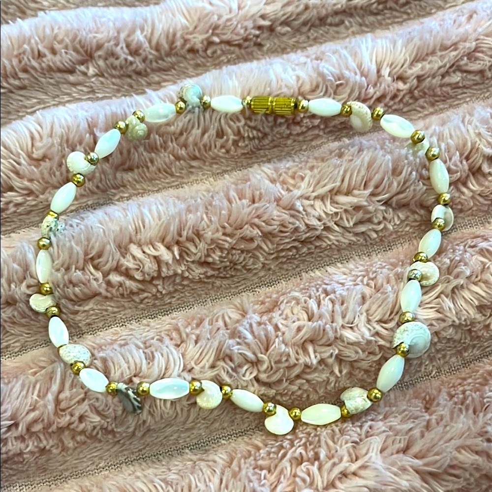 Gold and White Organic anklet with Nature-Inspired Design